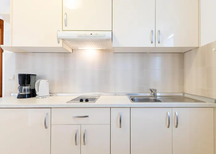 Grace בית הארחה 3*